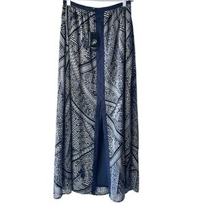NWT ADRIANNA PAPELL blue white Ikat Motif maxi skirt size 2 new with tags